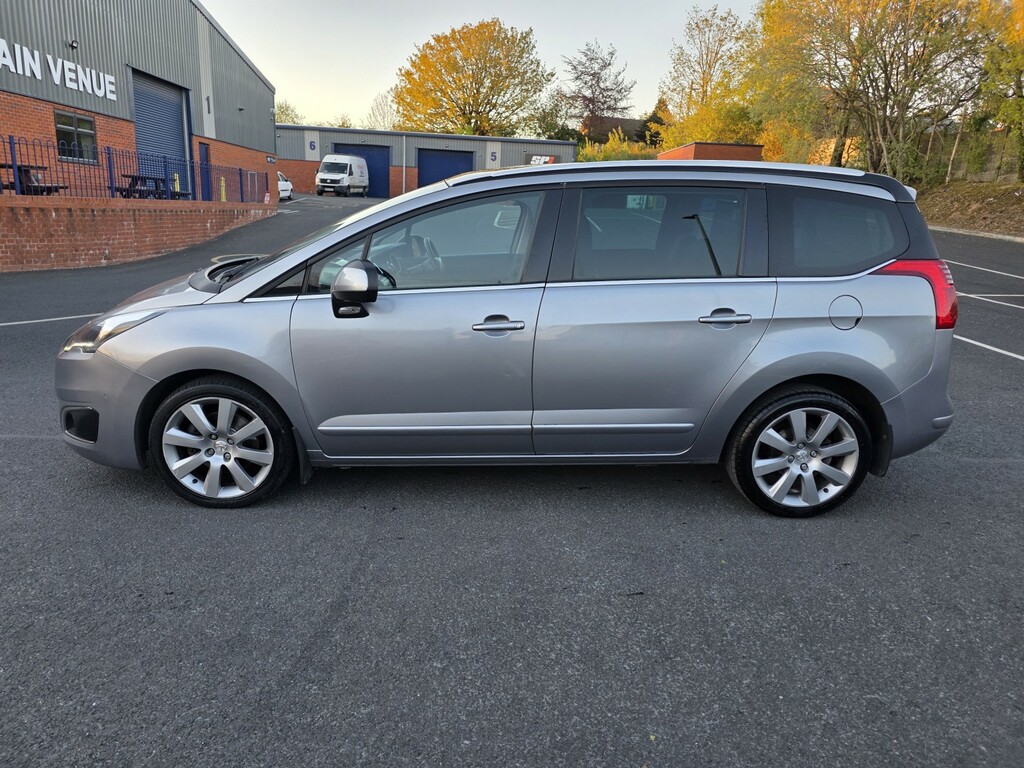 Peugeot 5008 Mpv 1.6 Bluehdi Allure 201616 Grey #5