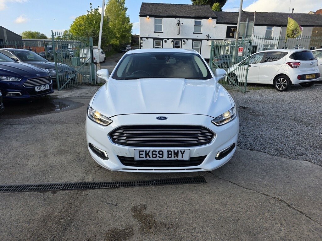 Ford Mondeo Hatchback 2.0 Ecoblue Zetec Edition 201969 White