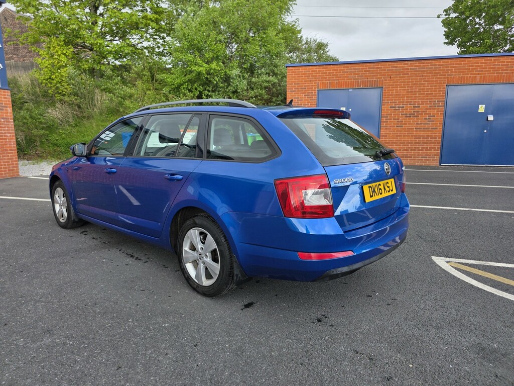 Skoda Octavia Estate 1.6 Tdi Se L 201616 Blue #6