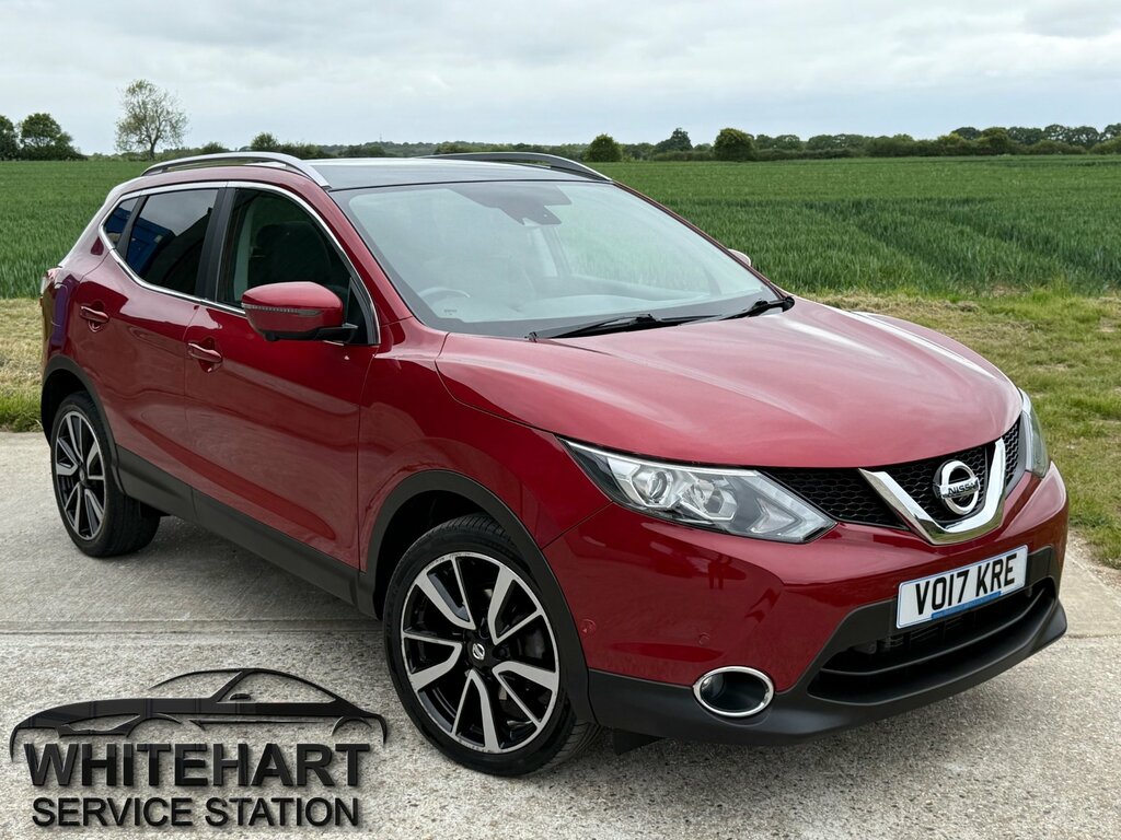 Nissan Qashqai 1.6 Dci Tekna Suv Xtron 2Wd Euro 6 Ss Red