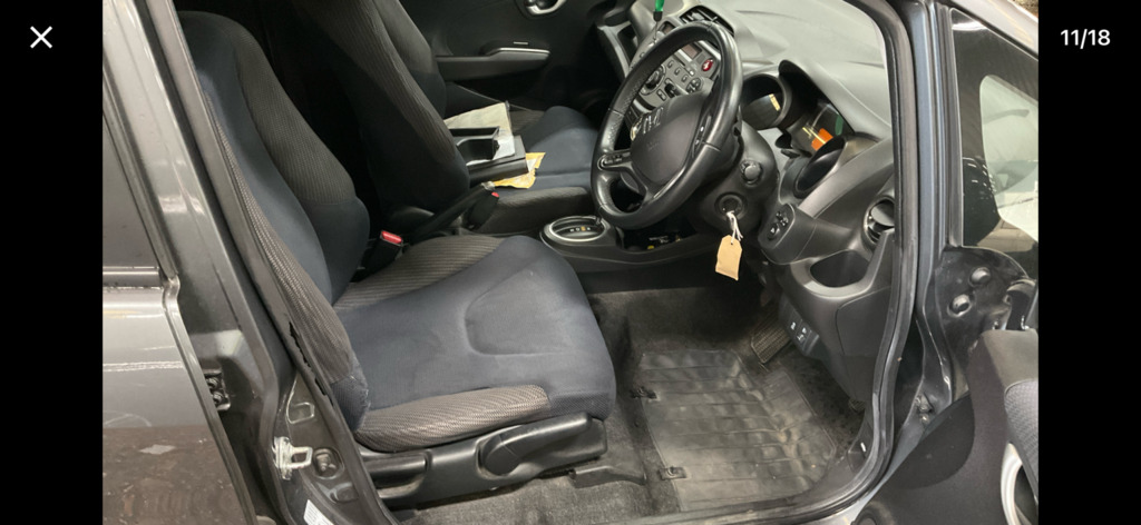 Honda Jazz Hatchback 1.4 I-vtec Es Plus 2013 LS63UOL Grey #4