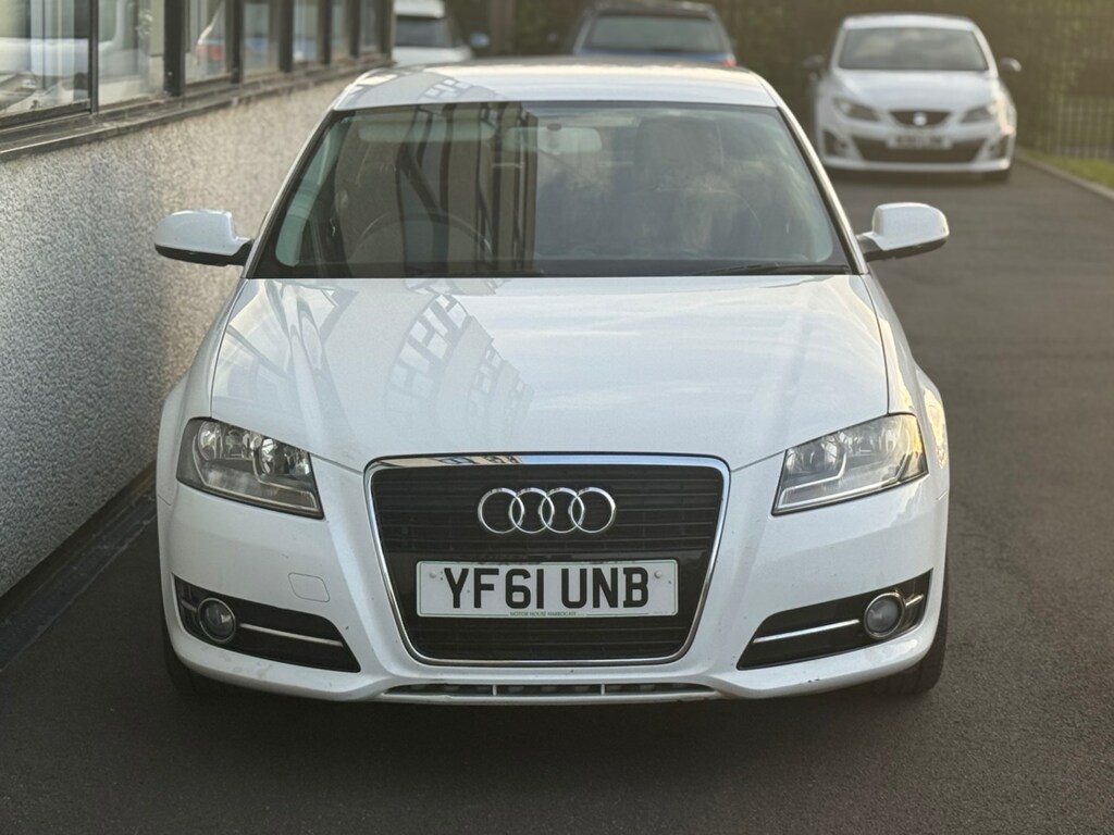 Audi A3 1.6 Tdi Sport White #2