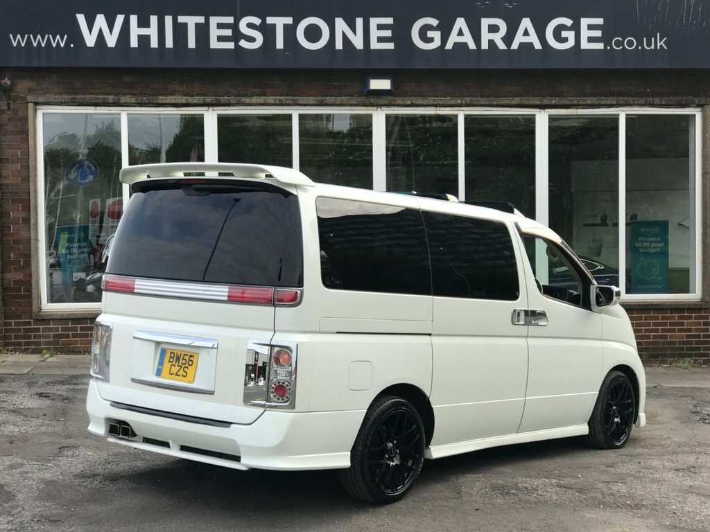 Nissan Elgrand Automatic #7