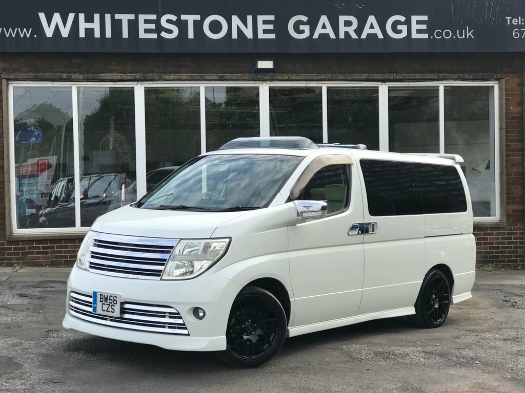 Nissan Elgrand Automatic #3