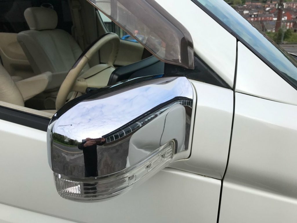 Nissan Elgrand Automatic #23