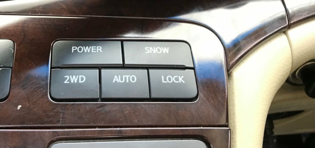 Nissan Elgrand Automatic #20