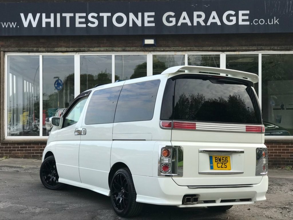 Nissan Elgrand Automatic #6