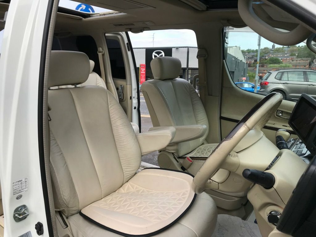 Nissan Elgrand Automatic #9