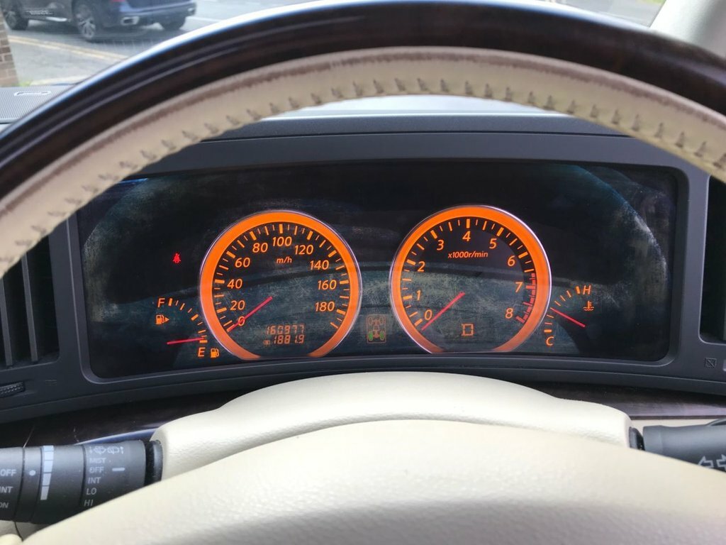 Nissan Elgrand Automatic #22