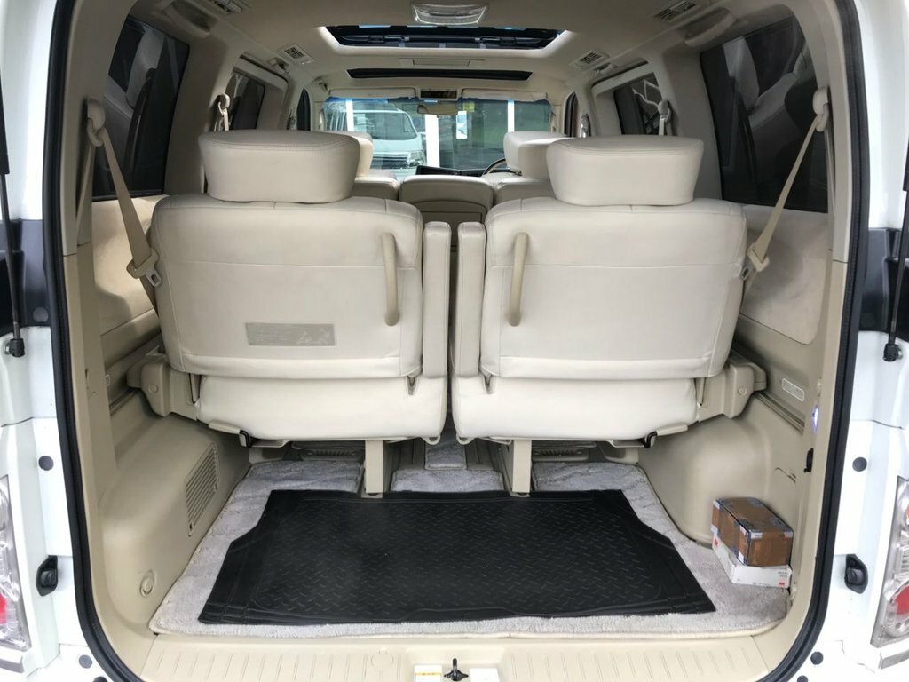 Nissan Elgrand Automatic #15
