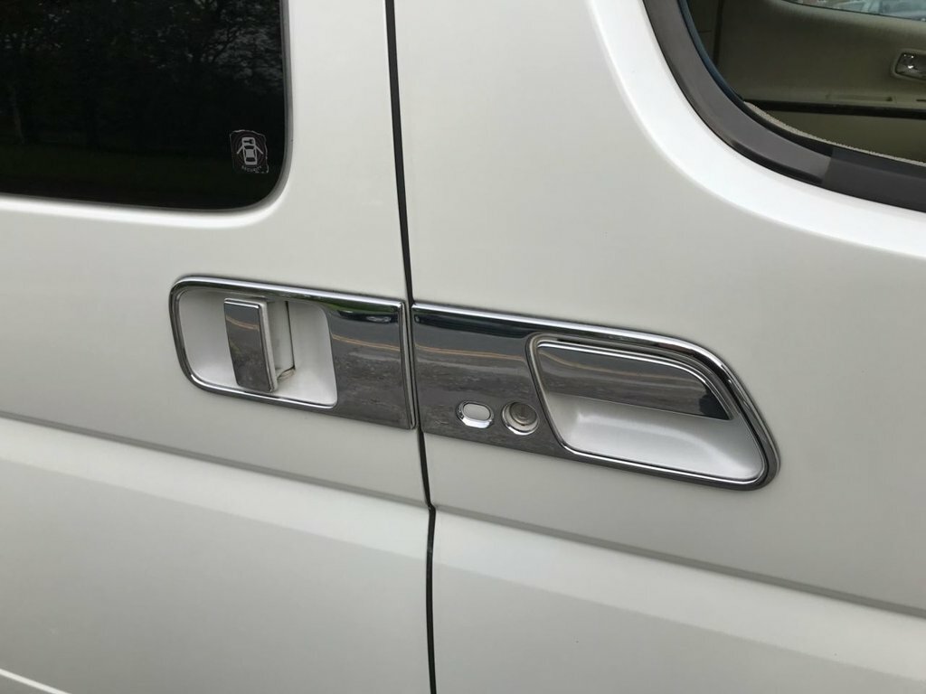 Nissan Elgrand Automatic #28