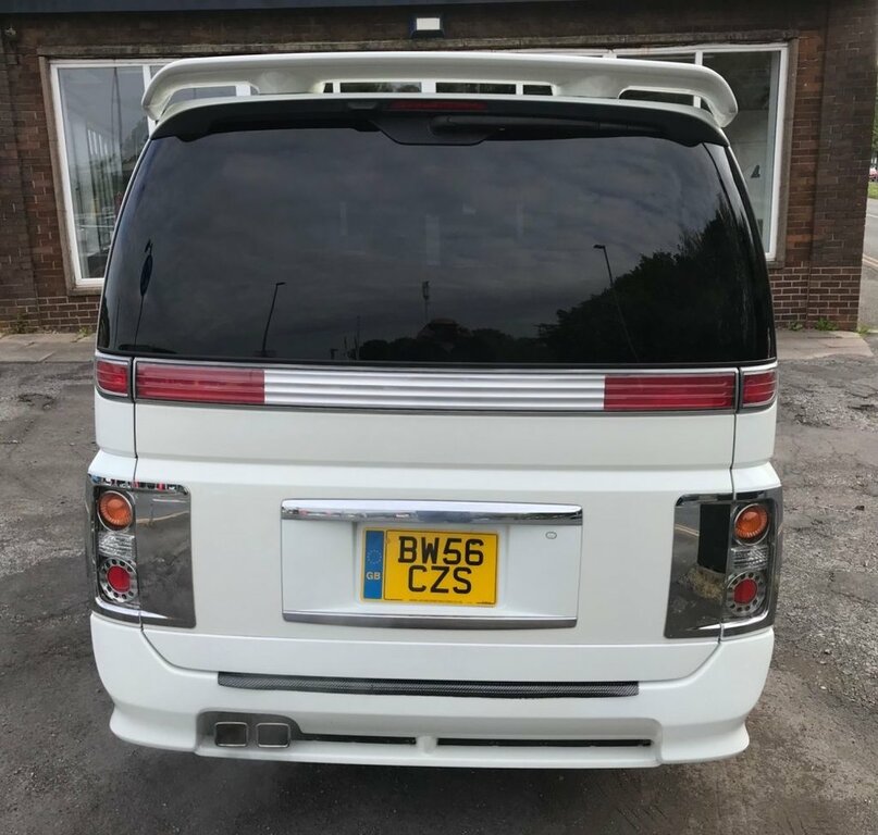 Nissan Elgrand Automatic #38