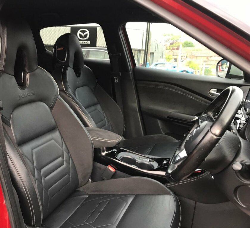 Nissan Juke 1L Tekna CK70MXC Red #2