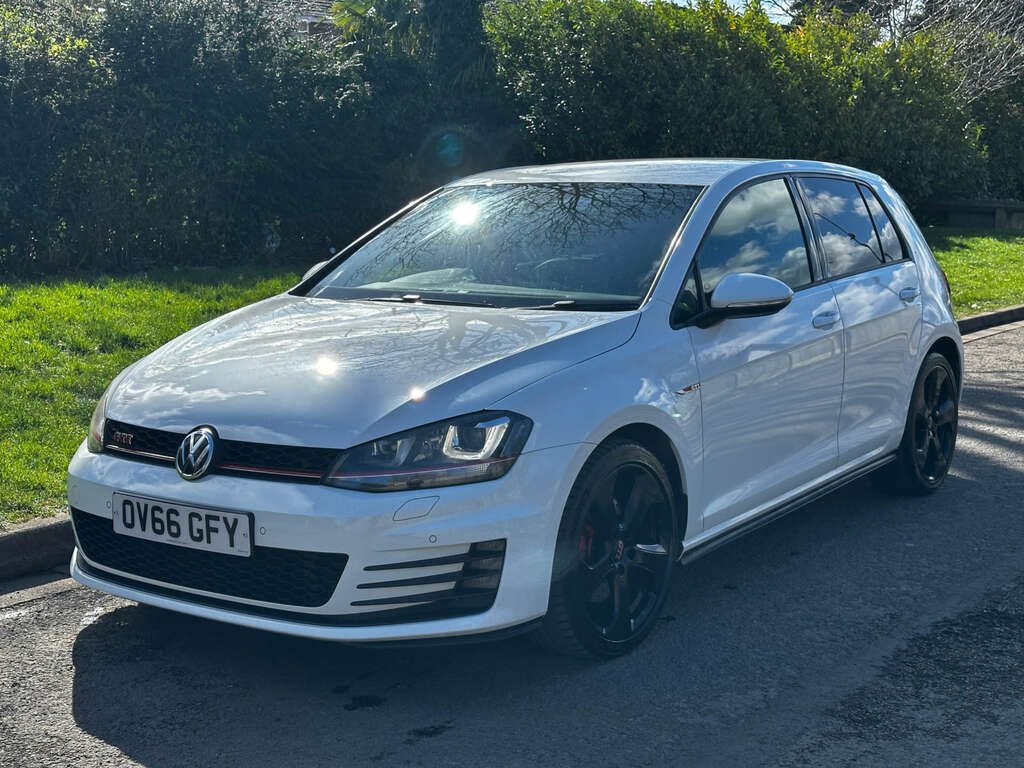 Volkswagen Golf Hatchback 2.0 Tsi Bluemotion Tech Gti Moda Hatchba OV66GFY White #3