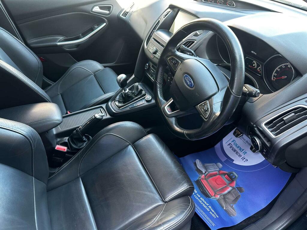 Ford Focus Hatchback 2.0T Ecoboost St-3 Euro 6 Ss 201 J11VYR Black #2