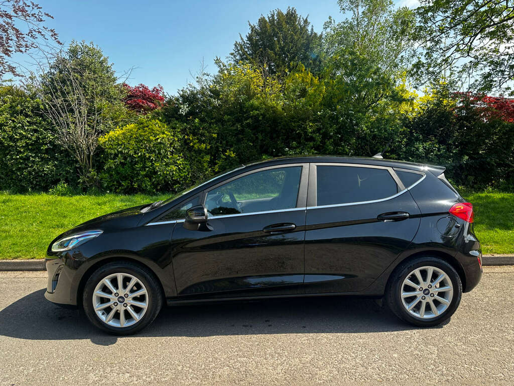 Ford Fiesta Hatchback 1.0T Ecoboost Gpf Titanium Hatchback MX69UAC Black #4
