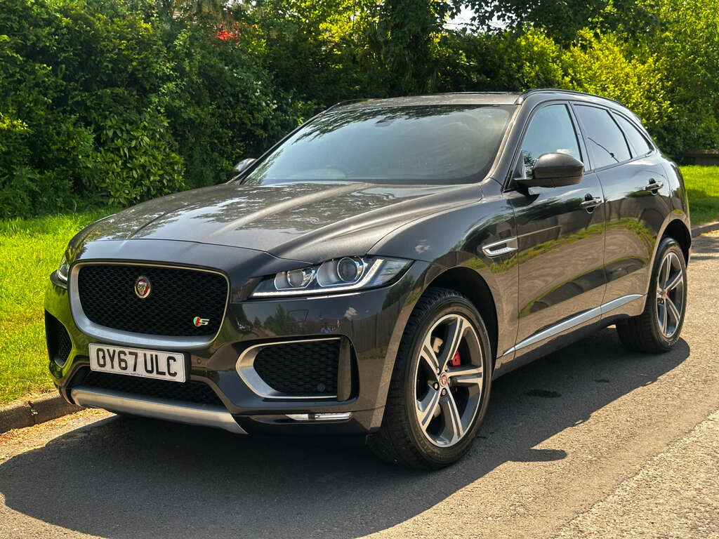 Jaguar F-Pace Suv 3.0 D300 V6 S Suv Awd Euro 6 OY67ULC Grey #3
