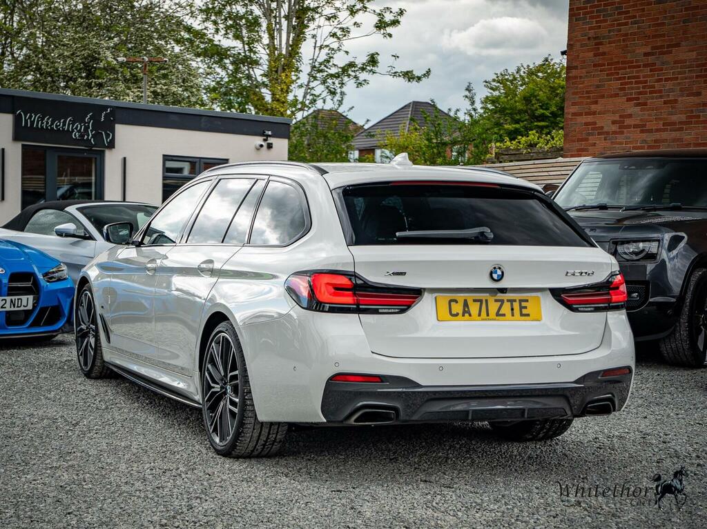 BMW 5 Series Estate 2.0 520D Mht M Sport Touring Steptronic Xdr CA71ZTE White #4