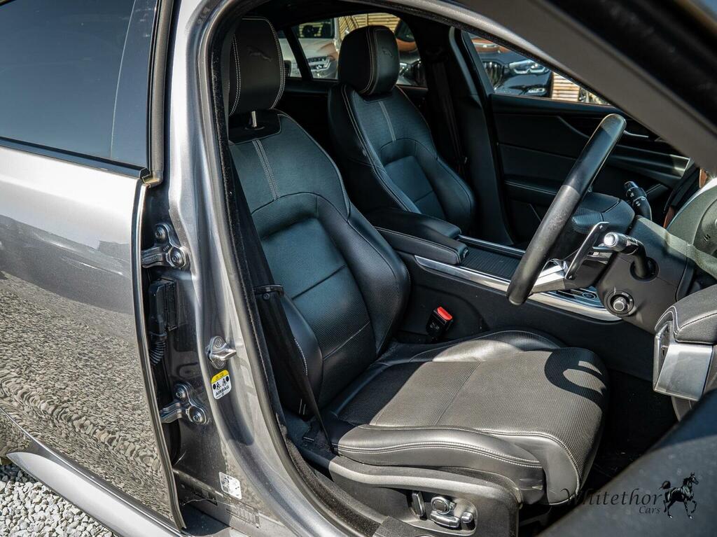 Jaguar XE Saloon 2.0 D200 Mhev R-dynamic Hse Euro 6 S AR21JKJ Grey #6