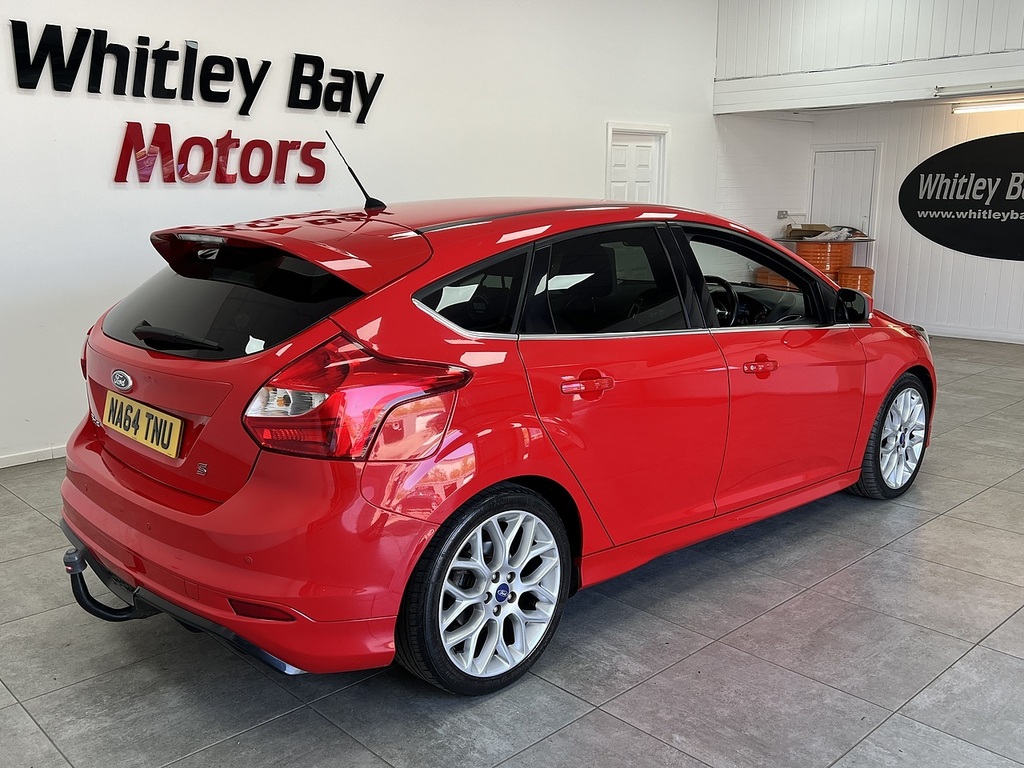 Ford Focus Tdci Zetec S NA64TNU Red #2