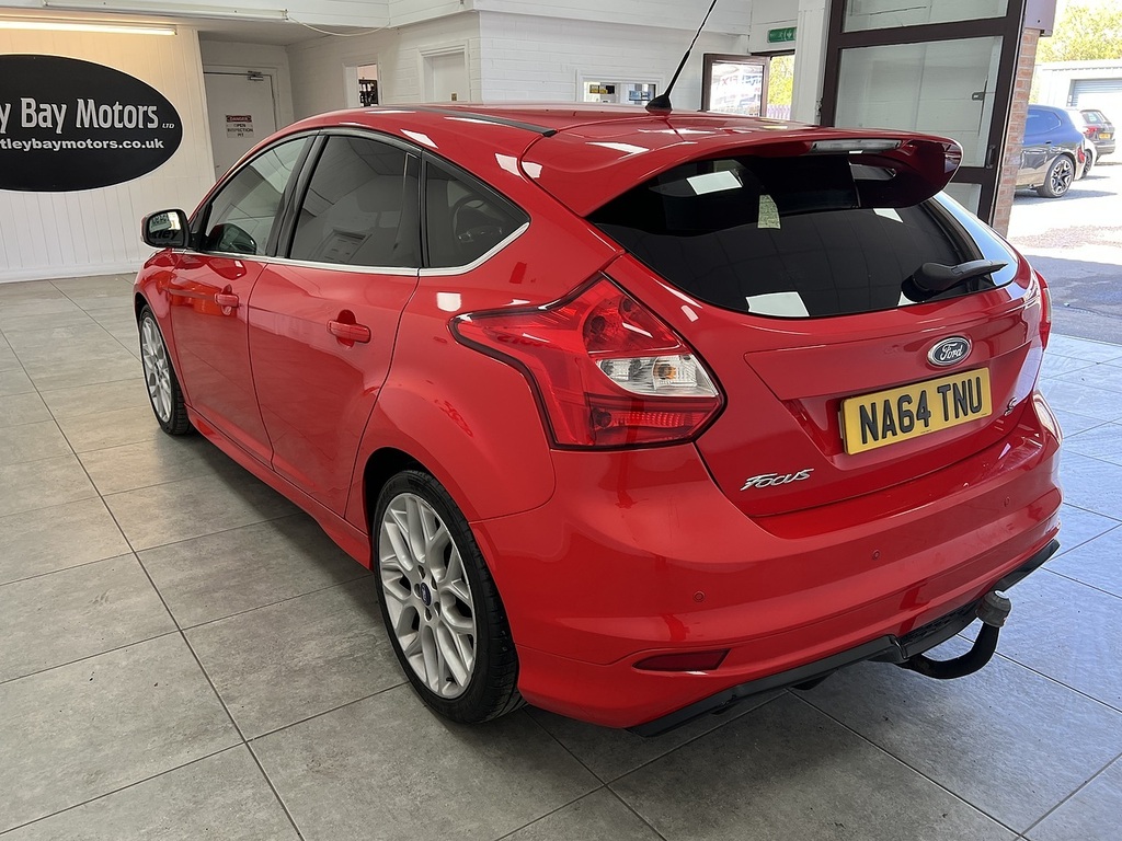 Ford Focus Tdci Zetec S NA64TNU Red #4