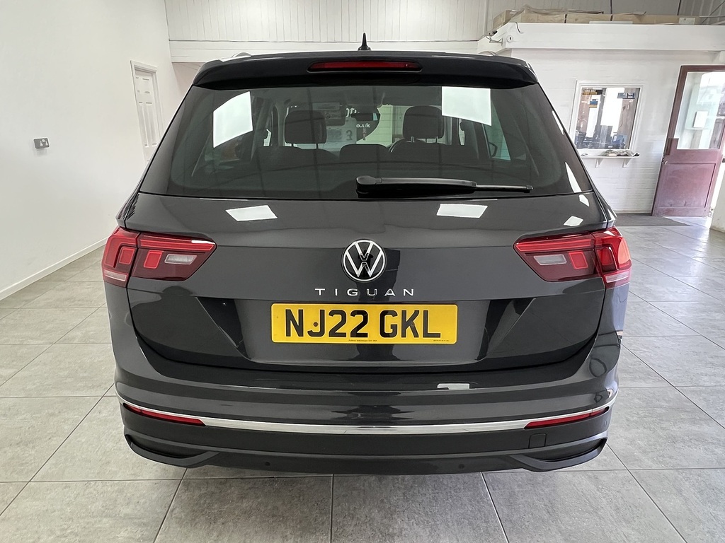 Volkswagen Tiguan Tsi Active NJ22GKL Grey #4
