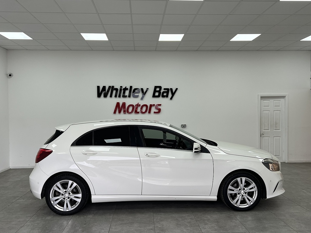 Mercedes-Benz A Class A200d Sport LO67WNC White #2