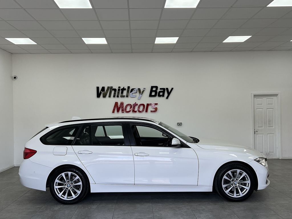 BMW 3 Series 320D Se DE67VYM White #2