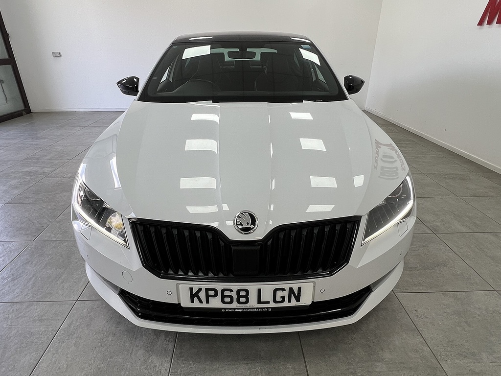 Skoda Superb Tdi Sportline White #6