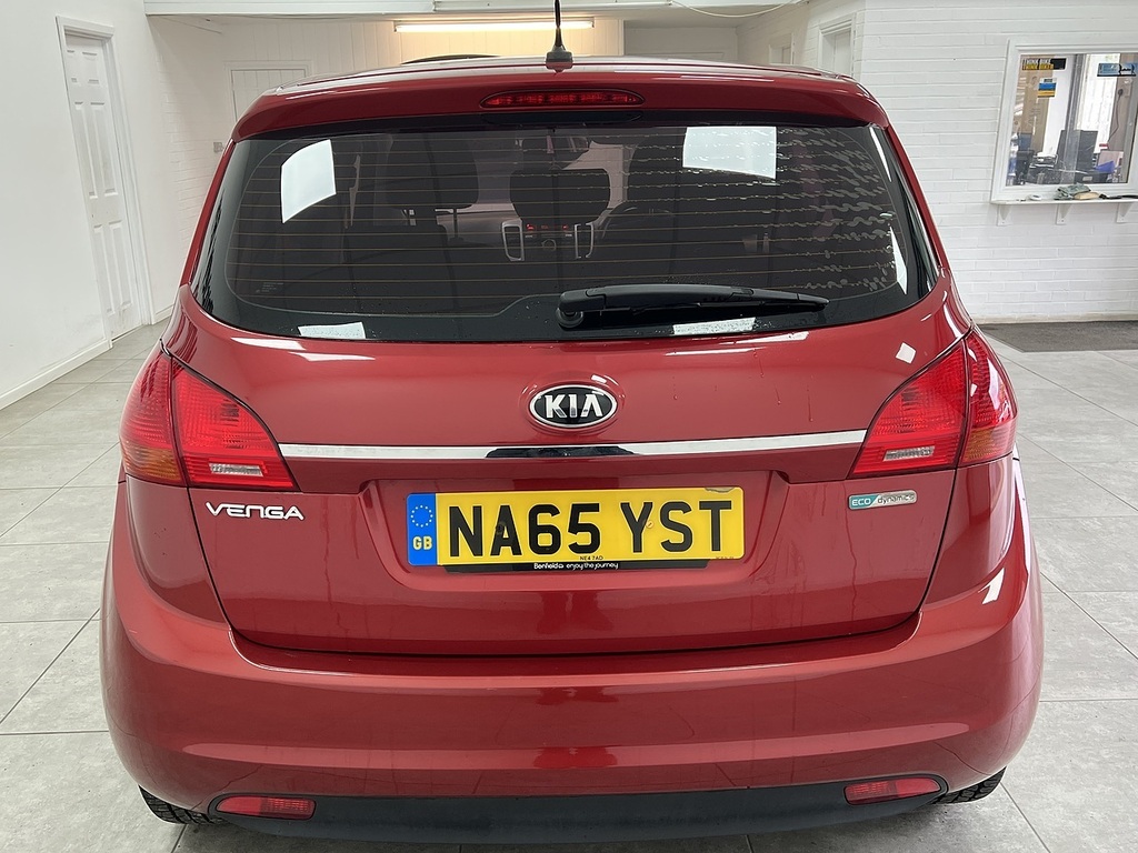 Kia Venga 1 Air NA65YST Red #4