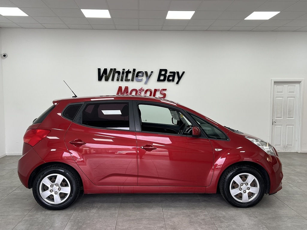 Kia Venga 1 Air NA65YST Red #2