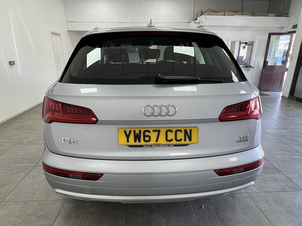 Audi Q5 Tdi Sport YW67CCN Silver #4