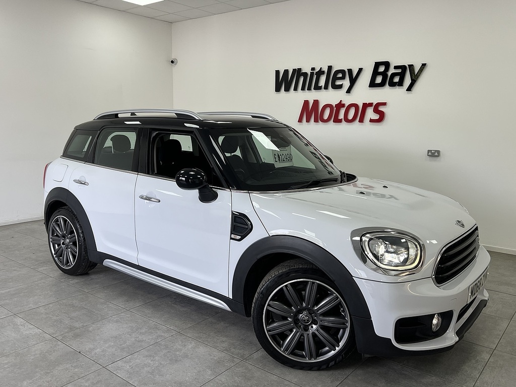Mini Countryman Cooper D White
