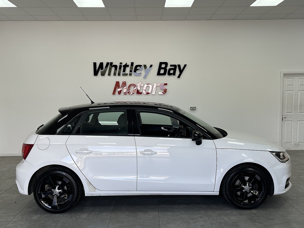 Audi A1 Tdi Sport PF17ZVH White #2