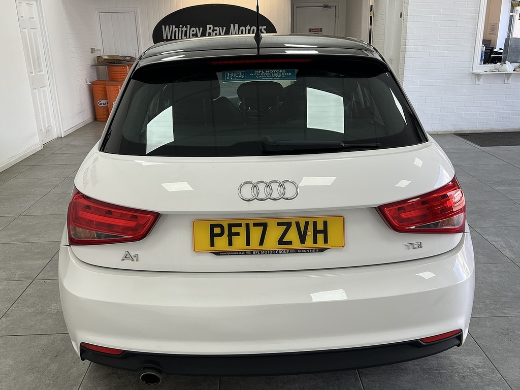 Audi A1 Tdi Sport PF17ZVH White #4