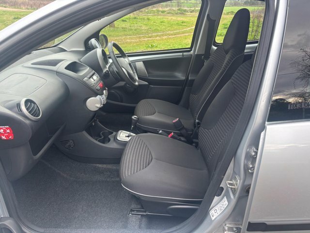 Peugeot 107 1.0 12V Active 2 Tronic Euro 5 Silver #6