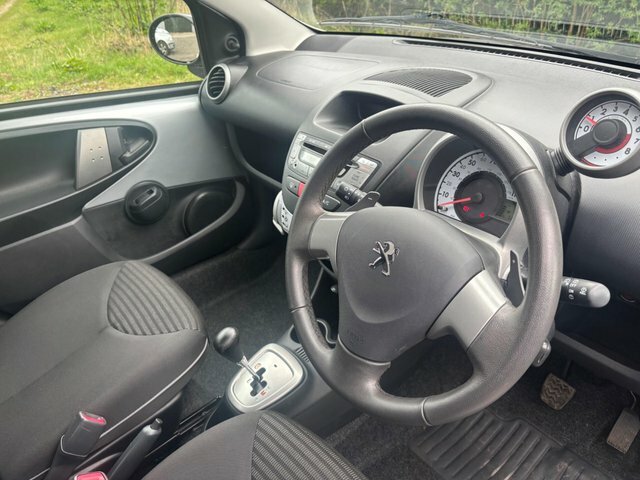Peugeot 107 1.0 12V Active 2 Tronic Euro 5 Silver #2