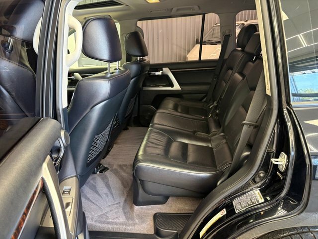 Toyota Land Cruiser V8 4.5 D-4d V8 White #9