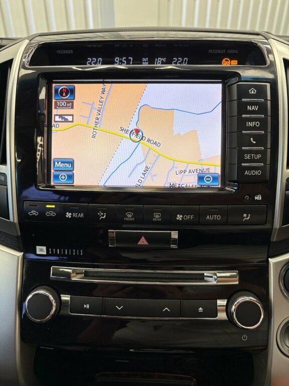 Toyota Land Cruiser V8 4.5 D-4d V8 White #12