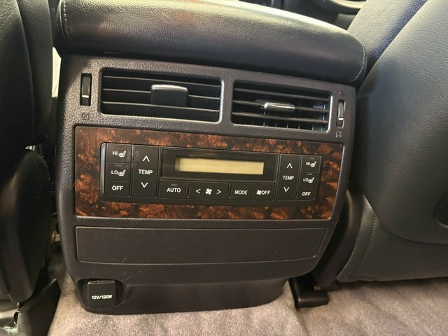 Toyota Land Cruiser V8 4.5 D-4d V8 White #14