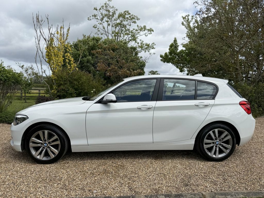 BMW 1 Series 118I Sport FD68OAY White #3