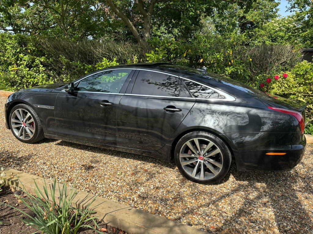 Jaguar XJ 3L Portfolio Grey #3