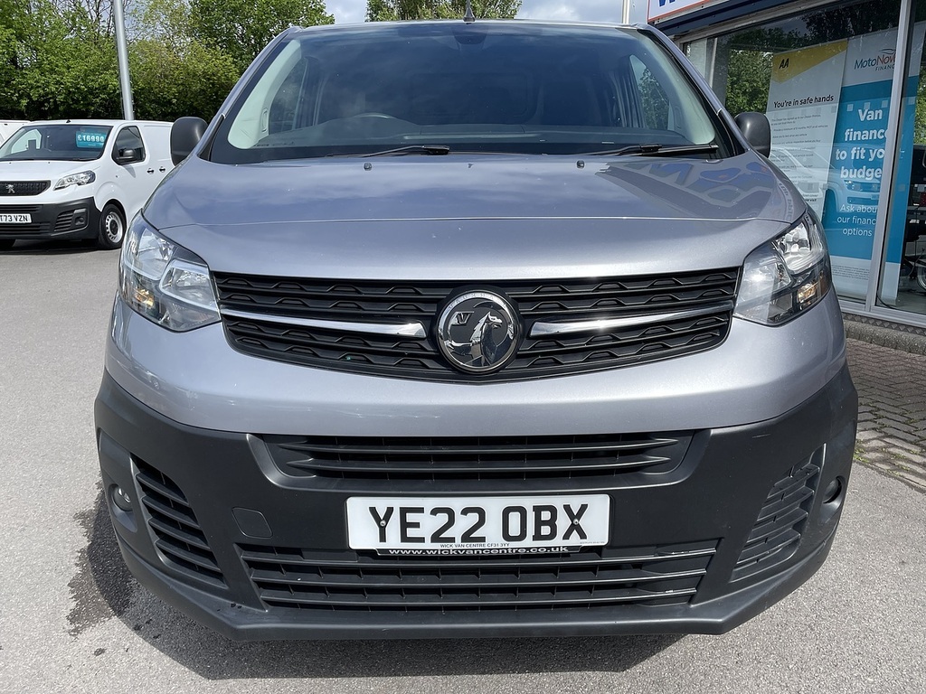 Vauxhall Vivaro 1.5 Turbo D 2700 Dynamic Panel Van 6Dr Manu YE22OBX Grey #4
