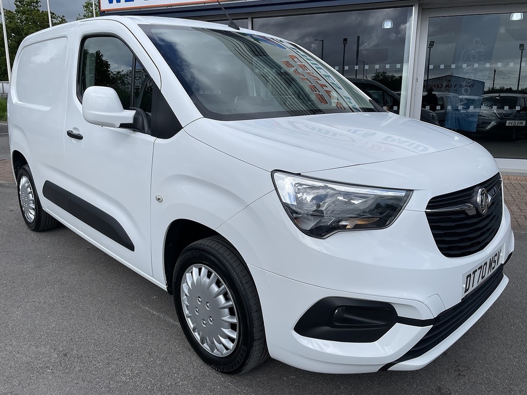Vauxhall Combo 1.5 Turbo D 2300 Sportive Panel Van Man DT70MSV White #2