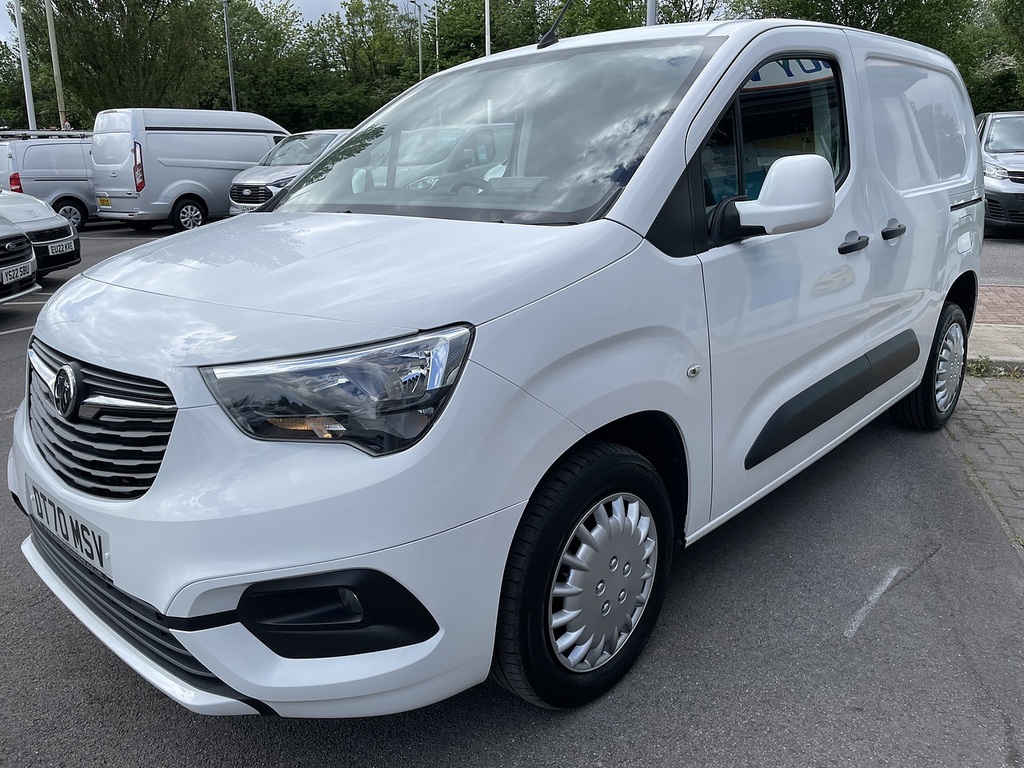 Vauxhall Combo 1.5 Turbo D 2300 Sportive Panel Van Man DT70MSV White #5