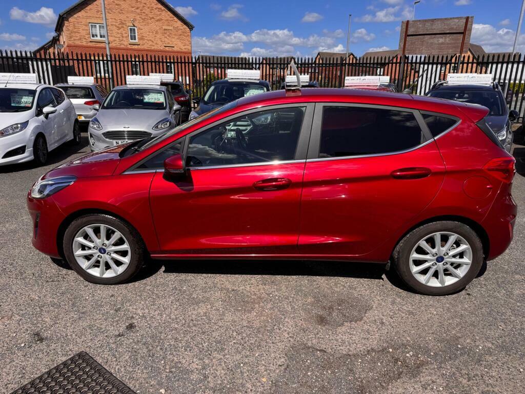 Ford Fiesta 1.0T Ecoboost Titanium Euro 6 S S EJ67TVO Red #2
