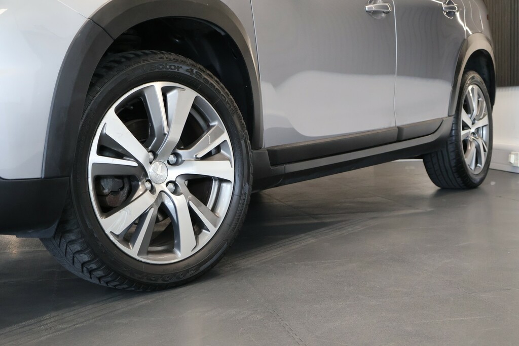 Peugeot 2008 Suv 1.2 Puretech Allure 201818 KM18HHC Grey #2