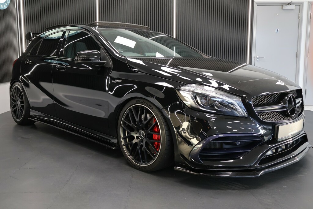Mercedes-Benz A Class Hatchback 2.0 A45 Amg 201767 Black #4
