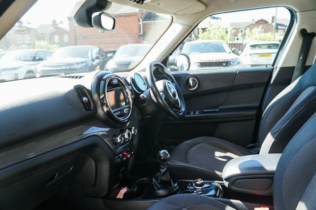 Mini Countryman 2017 1.5 Cooper Suv Euro 6 Ss BN67UGH Black #4