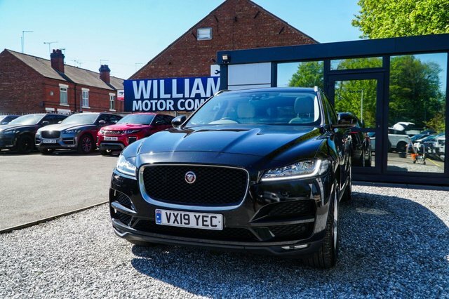 Jaguar F-Pace 2019 2.0 D180 Portfolio Suv Awd Eu VX19YEC Black #4
